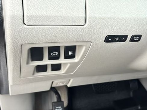 Used 2011 Lexus RX 350 AWD w/ Premium Pkg image 11