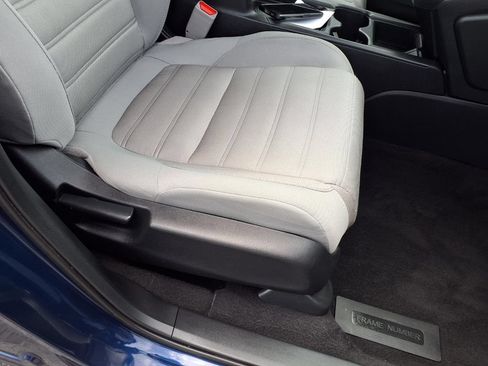 Used 2019 Honda CR-V EX image 19