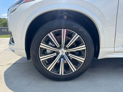 Certified 2025 Volvo XC90 B5 Core AWD/4WD image 27