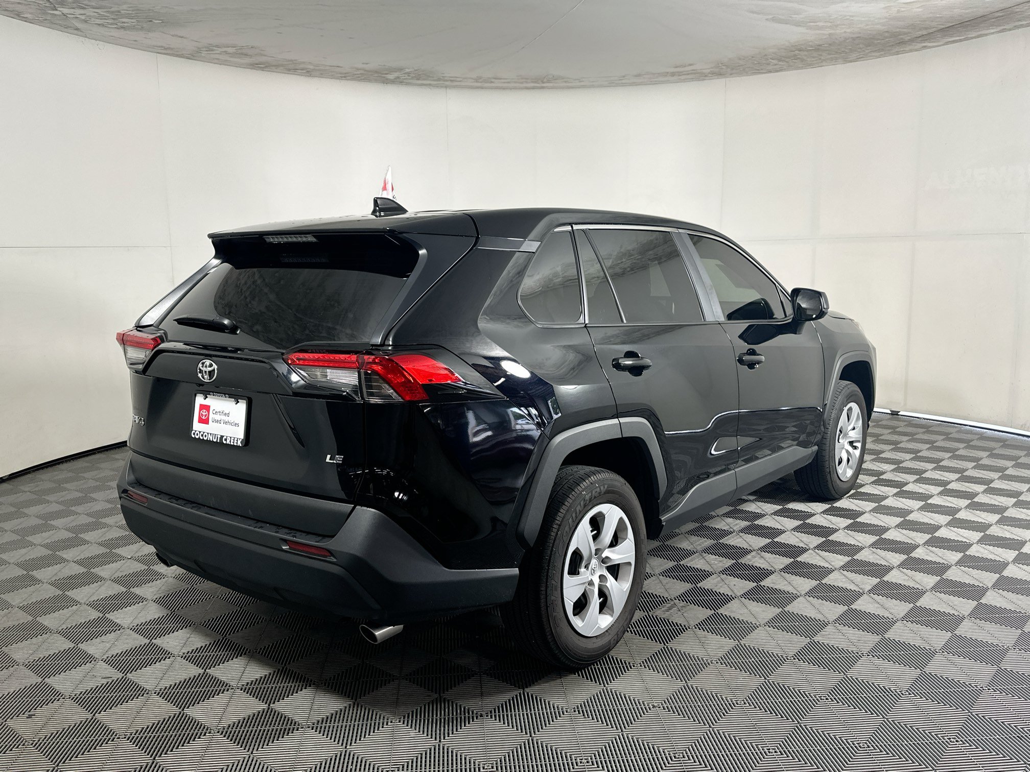 Certified 2025 Toyota RAV4 LE FWD image 3