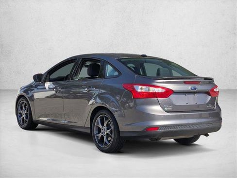 Used 2014 Ford Focus SE w/ Equipment Group 201A image 7