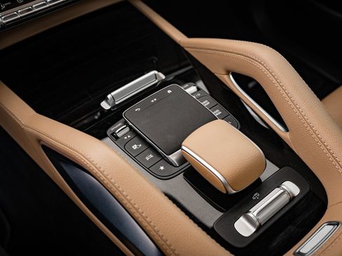 Certified 2024 Mercedes-Benz GLS 580 4MATIC image 34