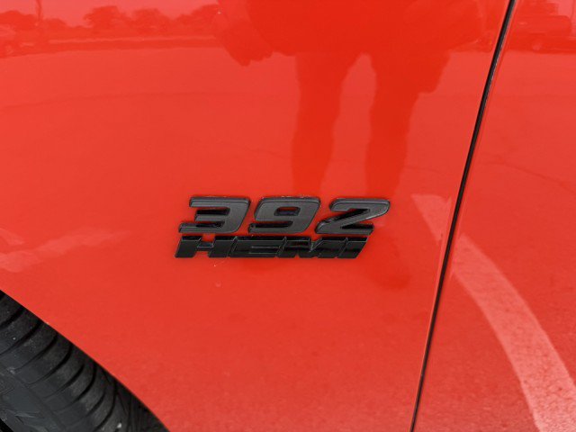 Used 2018 Dodge Charger SRT w/ Harman/Kardon Audio Group RWD image 16