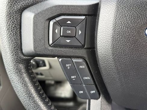 Used 2016 Ford F150 XLT w/ Equipment Group 302A Luxury image 19