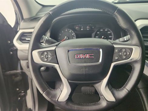 Used 2017 GMC Acadia SLE image 17
