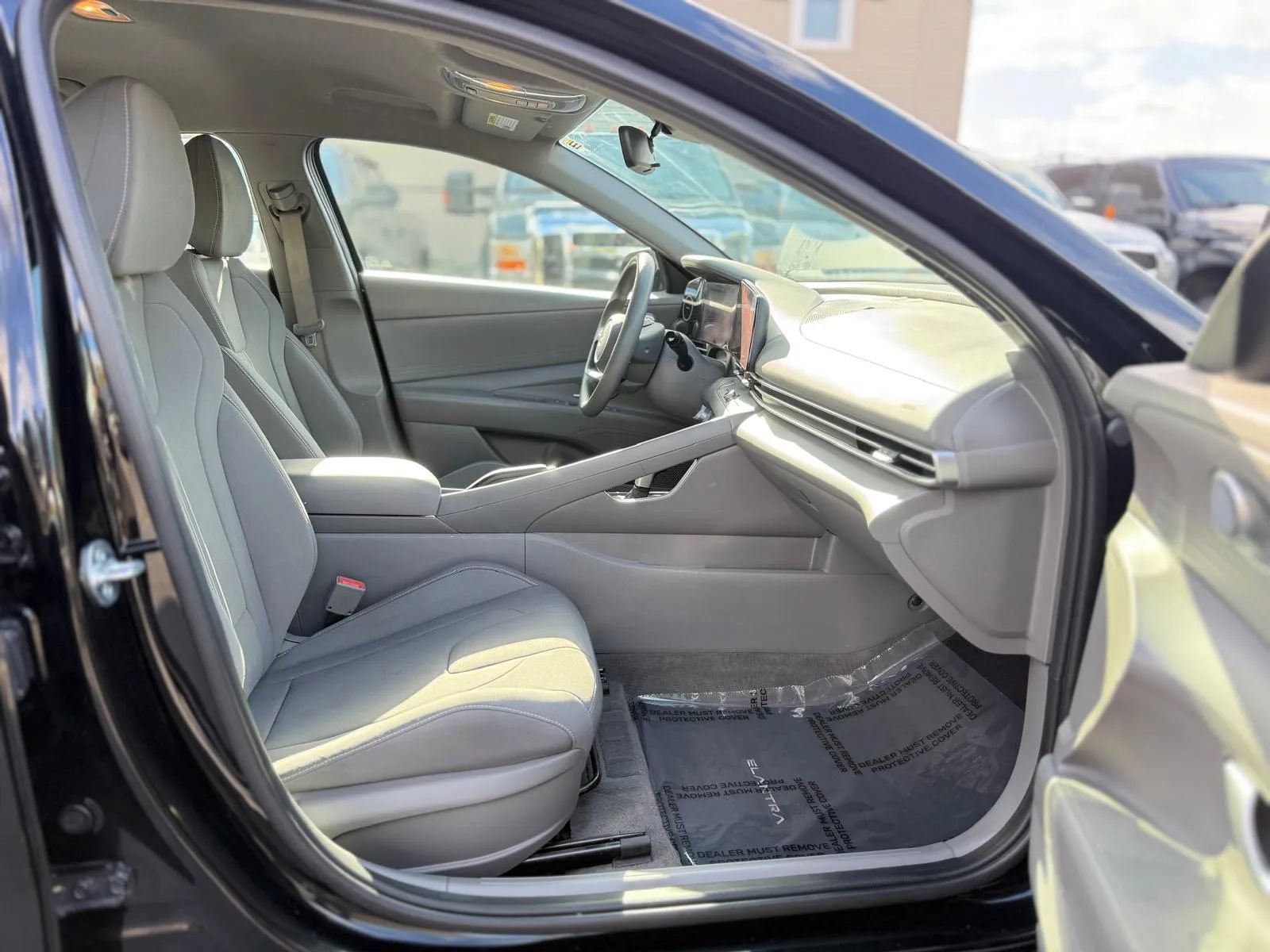 Used 2024 Hyundai Elantra SEL FWD image 12