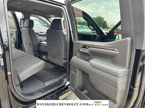 Used 2025 Chevrolet Silverado 1500 LT AWD/4WD image 24