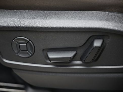 New 2025 Audi Q5 Premium Plus image 23