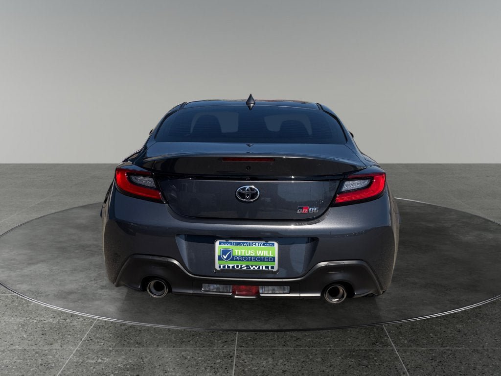 Used 2025 Toyota GR86 w/ ALL Weather Mat Package (TMS) RWD image 9