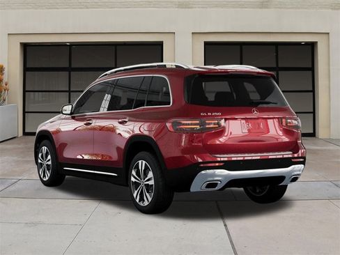 New 2025 Mercedes-Benz GLB 250 image 39