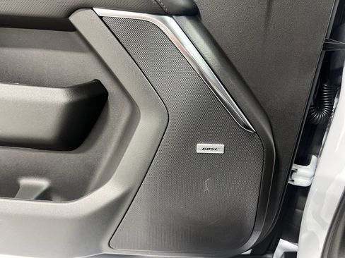 New 2026 Chevrolet Suburban High Country image 23