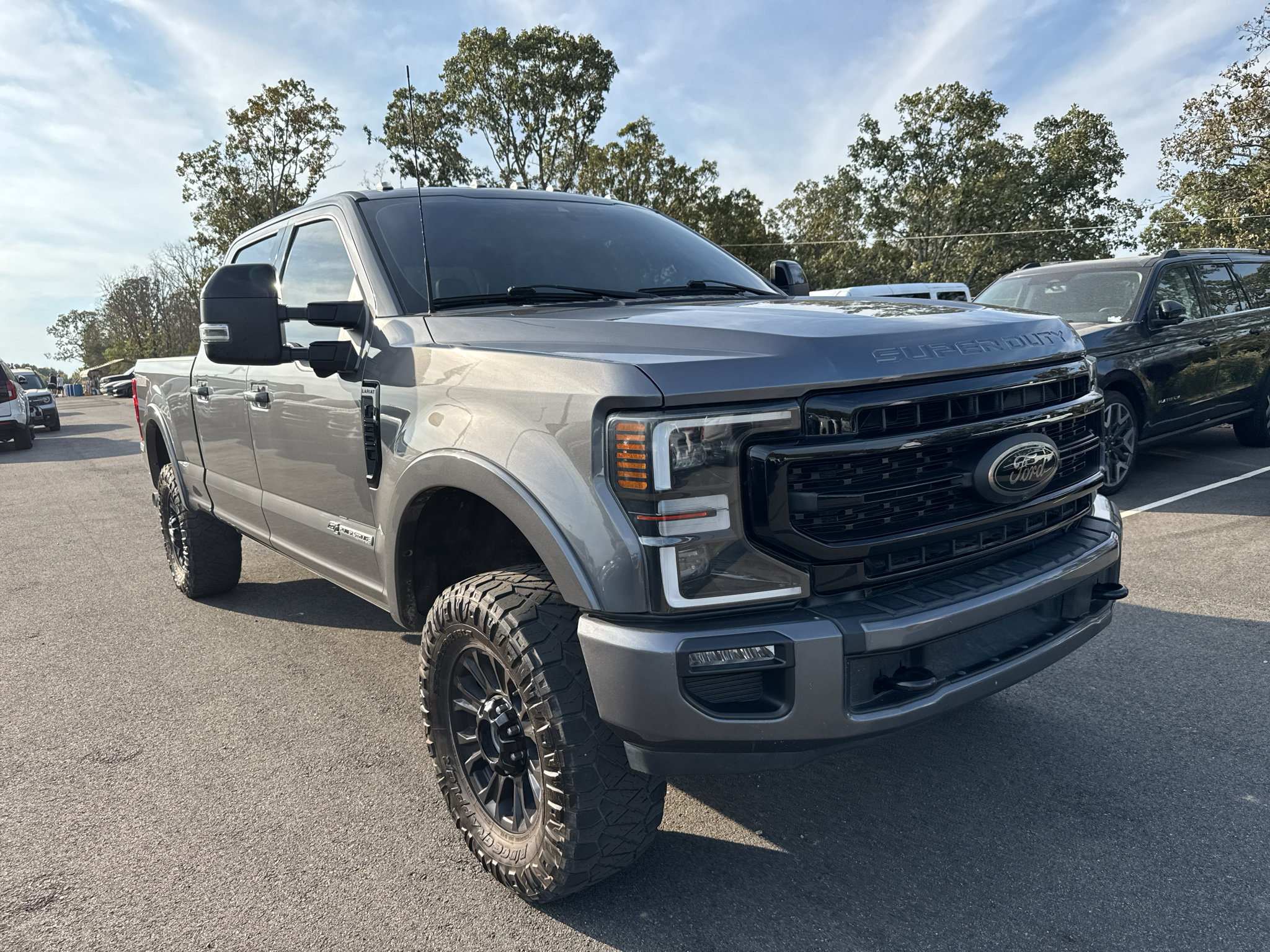 Used 2022 Ford F250 Lariat w/ Tremor Off-Road Package AWD/4WD image 3