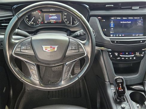 Used 2022 Cadillac XT5 Premium Luxury image 11