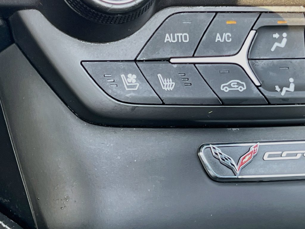 Used 2019 Chevrolet Corvette Stingray Convertible w/ 3LT Preferred Equipment Group RWD image 21