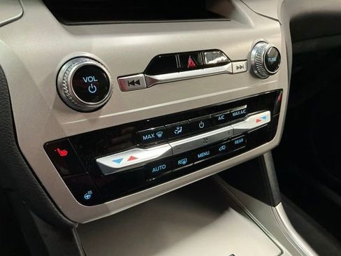 Used 2023 Ford Explorer XLT w/ Equipment Group 202A image 25