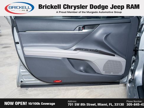 Used 2023 Toyota Camry SE image 10