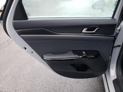 Used 2024 Kia K5 GT w/ GT1 Package image 12