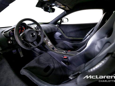 Used 2016 McLaren 675LT Coupe image 12