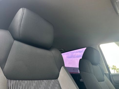 Used 2015 Toyota Tundra SR5 w/ SR5 Upgrade Package image 15