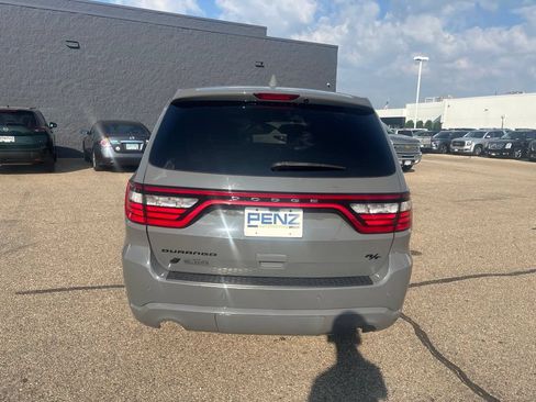 Used 2019 Dodge Durango R/T w/ Blacktop Package AWD/4WD image 7