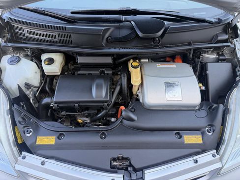 Used 2006 Toyota Prius w/ Pkg 8 FWD image 16