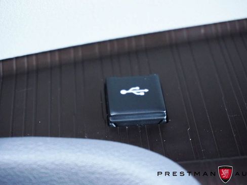 Used 2024 Toyota Sienna XLE image 35