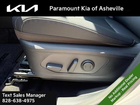 New 2026 Kia Sportage EX w/ EX Panoramic Sunroof Package AWD/4WD image 19