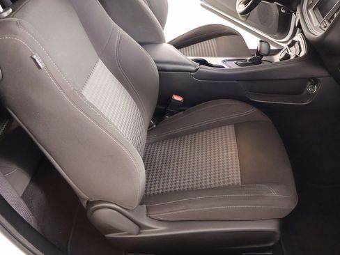 Used 2023 Dodge Challenger SXT w/ Blacktop Package image 13