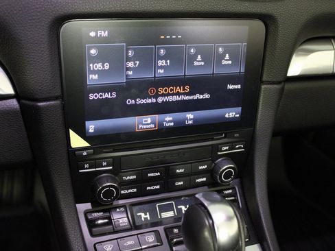 Used 2021 Porsche 718 Boxster image 31