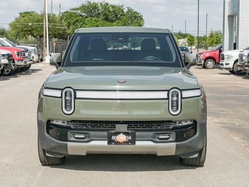 Used 2022 Rivian R1T Launch Edition image 4