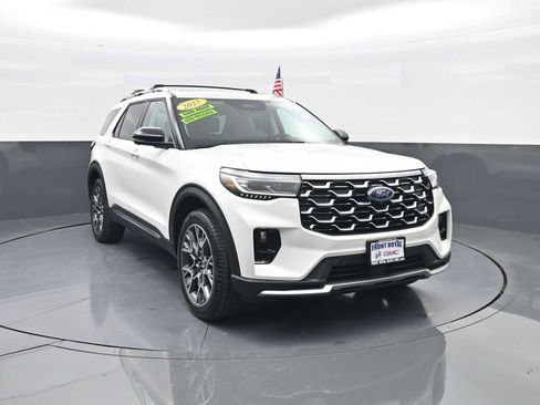 Used 2025 Ford Explorer Platinum w/ Ultimate Package image 1