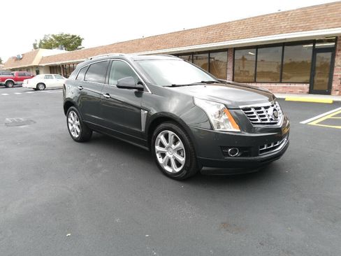 Used 2014 Cadillac SRX Performance image 1