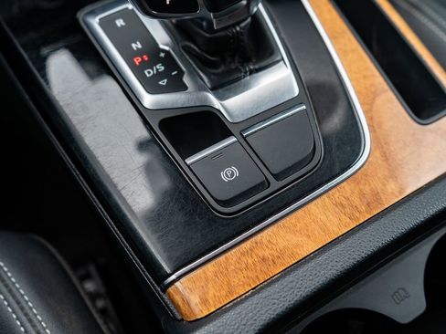 Used 2023 Audi Q5 2.0T Premium w/ Convenience Package image 29