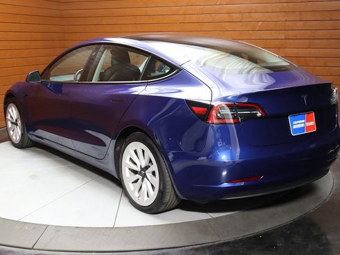 Used 2022 Tesla Model 3 image 33