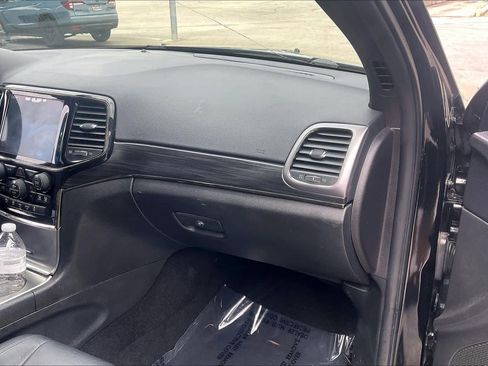 Used 2020 Jeep Grand Cherokee Limited X image 19