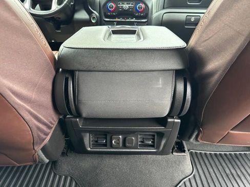 Used 2021 Chevrolet Silverado 1500 LT AWD/4WD image 23