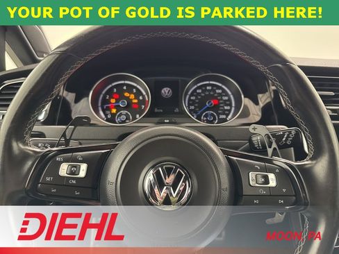 Used 2017 Volkswagen Golf R 4-Door image 24