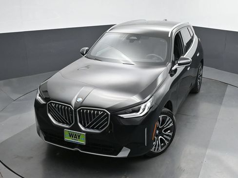 Used 2025 BMW X3 xDrive30i w/ Premium Package AWD/4WD image 37