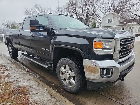 Used 2017 GMC Sierra 2500 SLE image 3