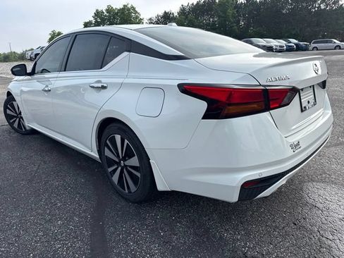 Used 2019 Nissan Altima 2.5 SV FWD image 8