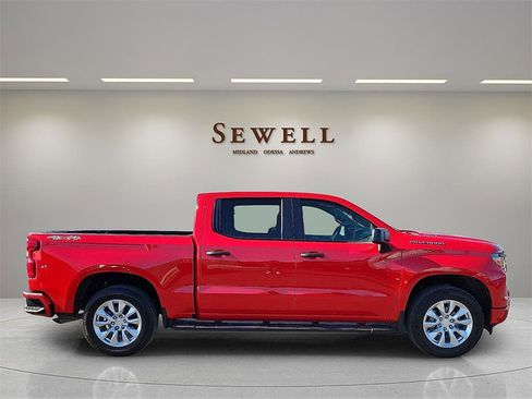 Used 2024 Chevrolet Silverado 1500 Custom image 6