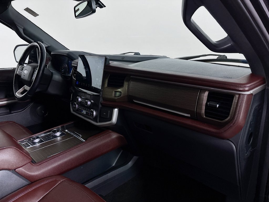 Used 2022 Ford Expedition Max Limited AWD/4WD image 32