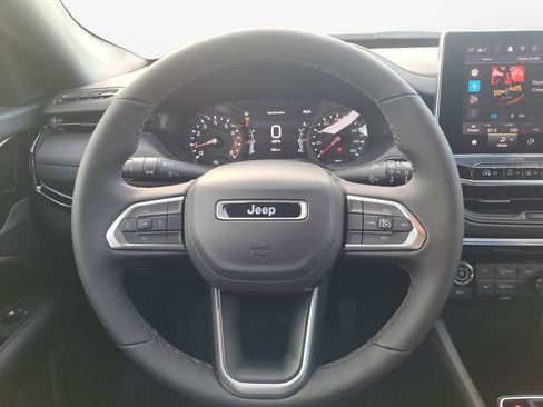 New 2026 Jeep Compass Latitude AWD/4WD image 21
