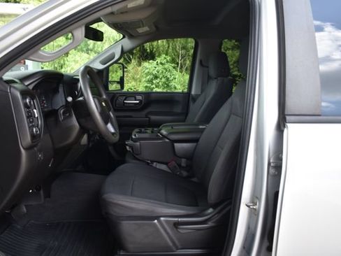 Used 2022 Chevrolet Silverado 2500 Custom w/ Custom Value Package AWD/4WD image 12