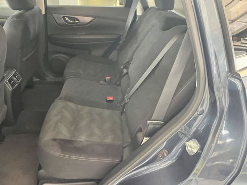 Used 2014 Nissan Rogue SV w/ SV Moonroof Package AWD/4WD image 12