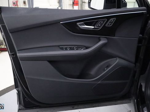 Used 2024 Audi Q7 3.0T Premium Plus image 13