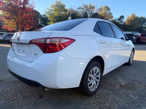 Used 2019 Toyota Corolla LE image 5