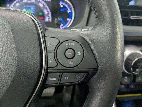 Used 2021 Toyota RAV4 XSE AWD/4WD image 4