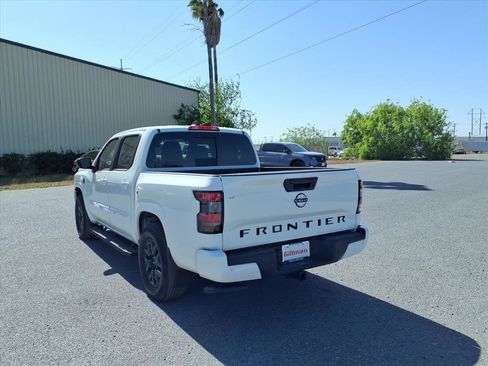 Used 2026 Nissan Frontier SV w/ Tow Package image 6