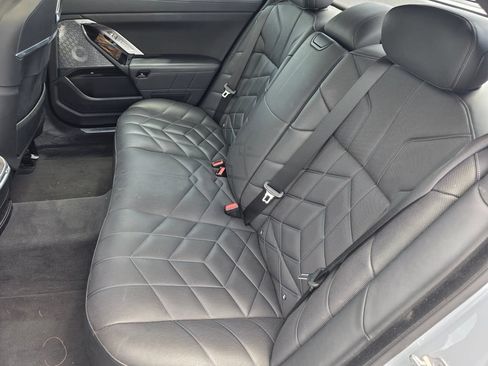 Used 2024 BMW 760i xDrive w/ Executive Package AWD/4WD image 14
